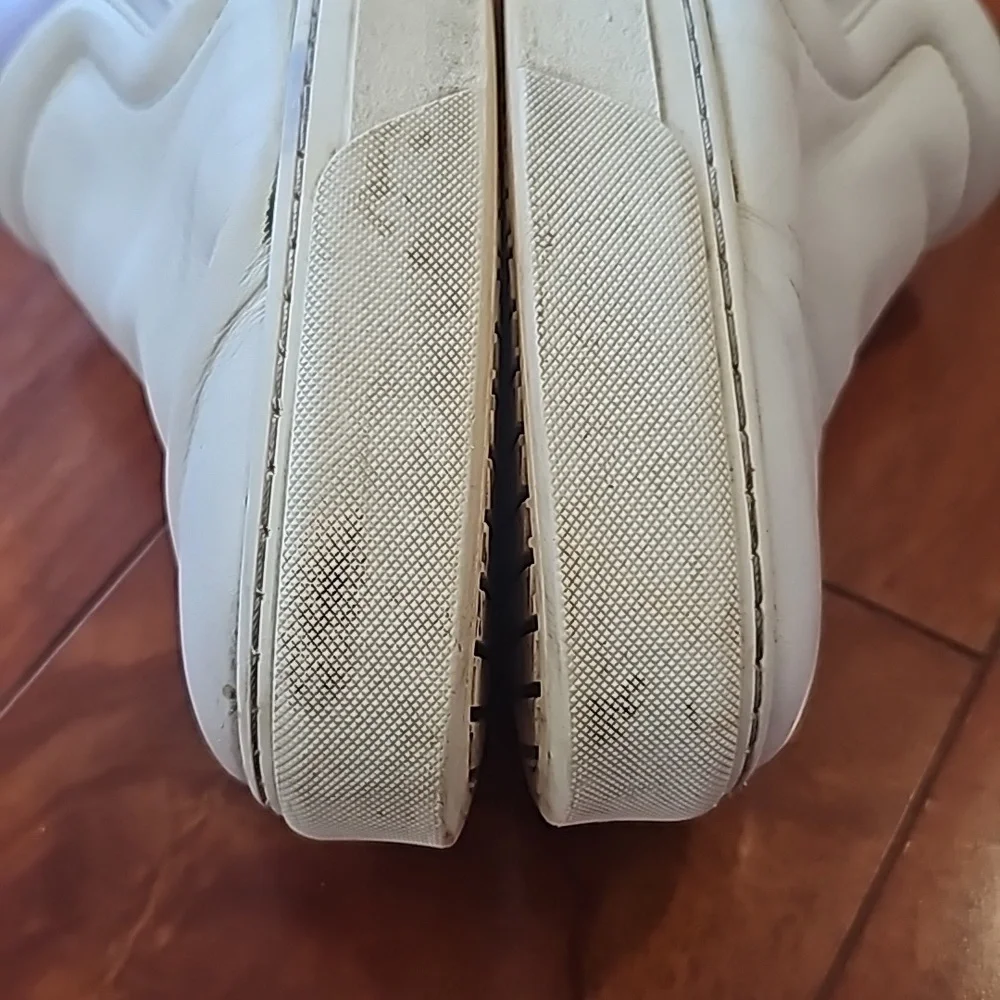 Burberry Women's White Leather Slip On Sz 37 1/2 or Size 7 - Picture 13 of 13